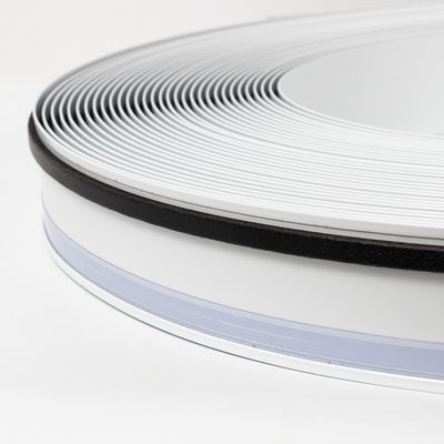 Su geçirmez fırçalanmış Channelume Alüminyum Alaşımı 50 Meter Trim Cap Roll