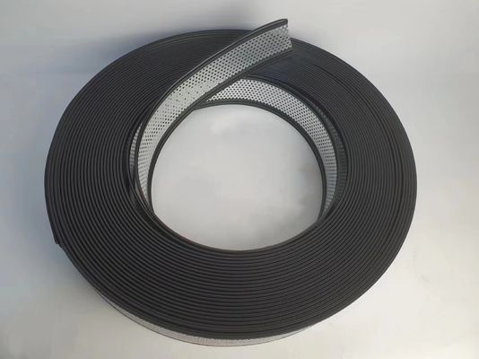 Siyah Plastik Alüminyum Çizgi Kapak El Eğilmiş Kanal Mektup Çizgi Kapak